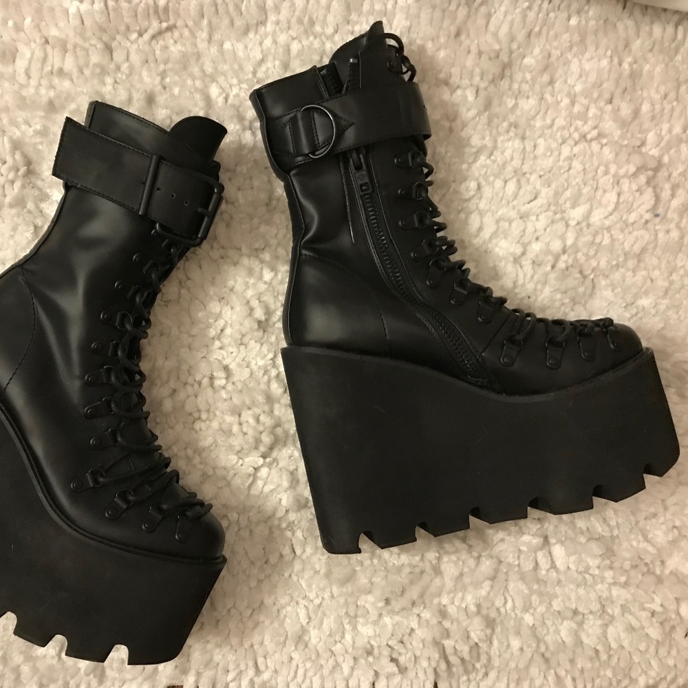 Demonia *NEW* Platform Boots Black Vegan Leather-8 - Picture 3 of 8